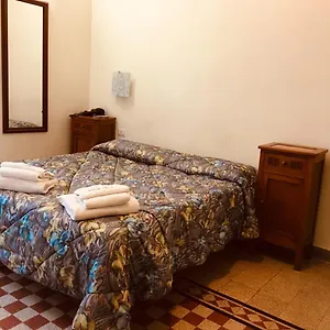 3* Affittacamere Casa Rosy